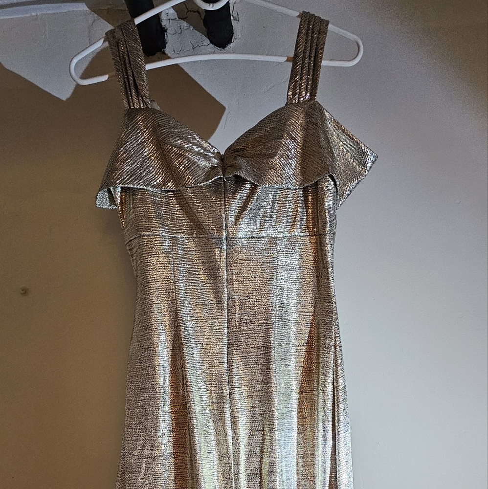 Women Dress Size 4 Silver Wedding
